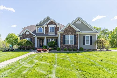 3358 Ridgely Park Drive, Poland, OH, 44514 | Card Image