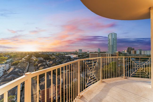 UNIT-1001 - 3505 Sage Rd, Condo with 2 bedrooms, 2 bathrooms and 2 parking in Houston TX | Image 32