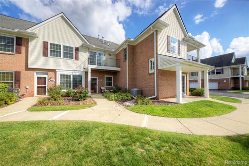 3082 Kneeland Cir, Howell, MI, 48843-4510 | Card Image