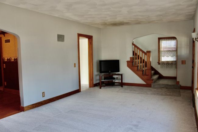 Living Room | Image 6