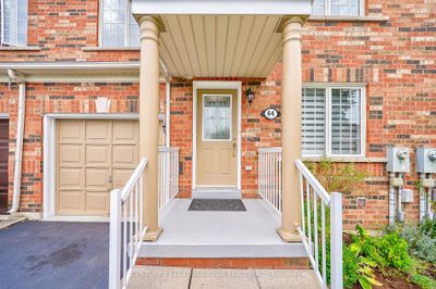 64 Tianalee Cres, Home with 3 bedrooms, 4 bathrooms and 3 parking in Brampton ON | Image 1