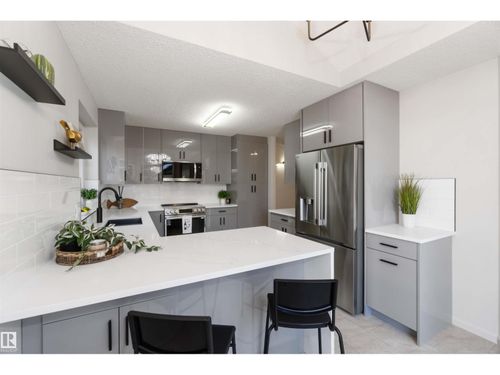 1034 Carter Crest Rd Nw, Edmonton, AB, T6R2K2 | Card Image