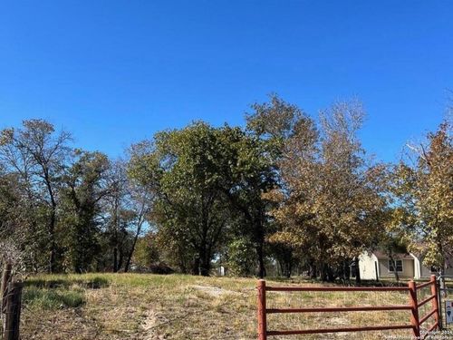 267 267 County Road 6861, Natalia, TX, 78059 | Card Image