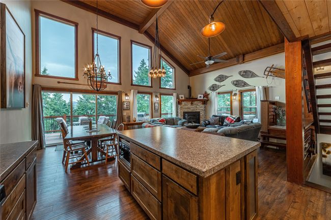 North Side view from the kitchen | Image 24