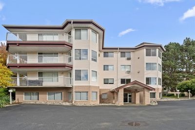 302 - 2450 Church St, Condo with 2 bedrooms, 2 bathrooms and 1 parking in Abbotsford BC | Image 3