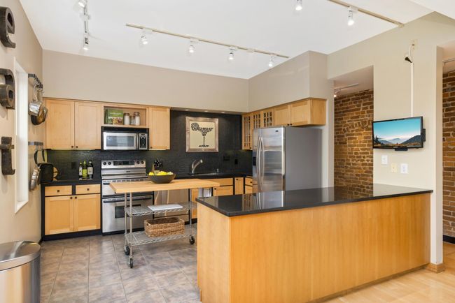 APT-7 - 162 College Ave W, Condo with 2 bedrooms, 1 bathrooms and null parking in Saint Paul MN | Image 12