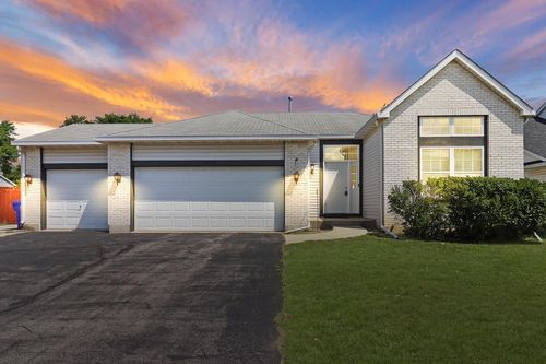 9450 72nd Street, Kenosha, WI, 53142 | Card Image