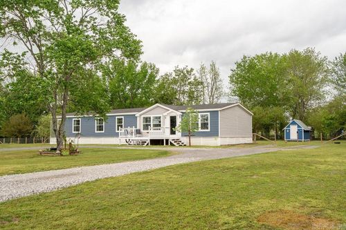 110 Roberson Dr, Pleasant Plains, AR, 72568-9779 | Card Image