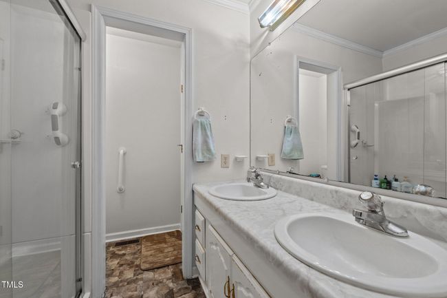 17-web-or-mls-_1307403 | Image 9