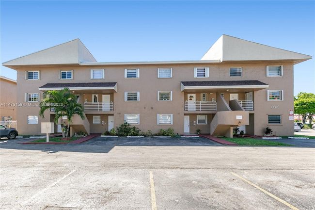APT-7 - 2790 W 60 Th St, Condo with 2 bedrooms, 2 bathrooms and null parking in Hialeah FL | Image 36