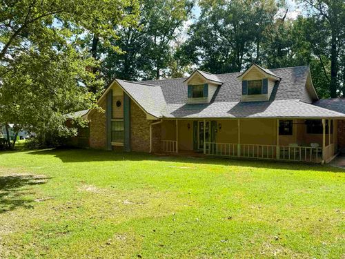 3995 Lakewood Dr, Kountze, TX, 77625-7166 | Card Image