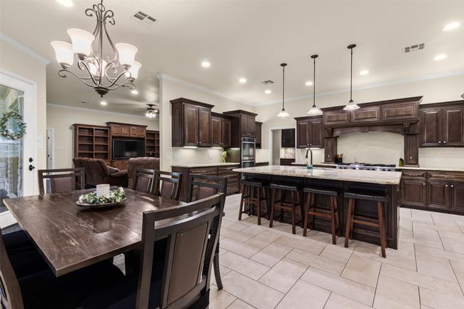 2743 Tokio Rd, House other with 6 bedrooms, 4 bathrooms and null parking in West TX | Image 9