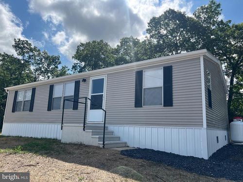 111 Dugan Ct, HEDGESVILLE, WV, 25427 | Card Image