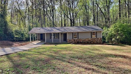 130 Fairview Dr, Stockbridge, GA, 30281-1131 | Card Image