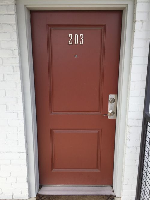 203-919 Alston Ave, Fort Worth, TX, 76104-3012 | Card Image