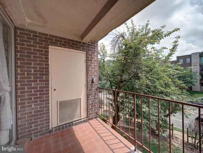 APT-101 - 5017 7 Th Rd S, Condo with 2 bedrooms, 2 bathrooms and null parking in ARLINGTON VA | Image 40