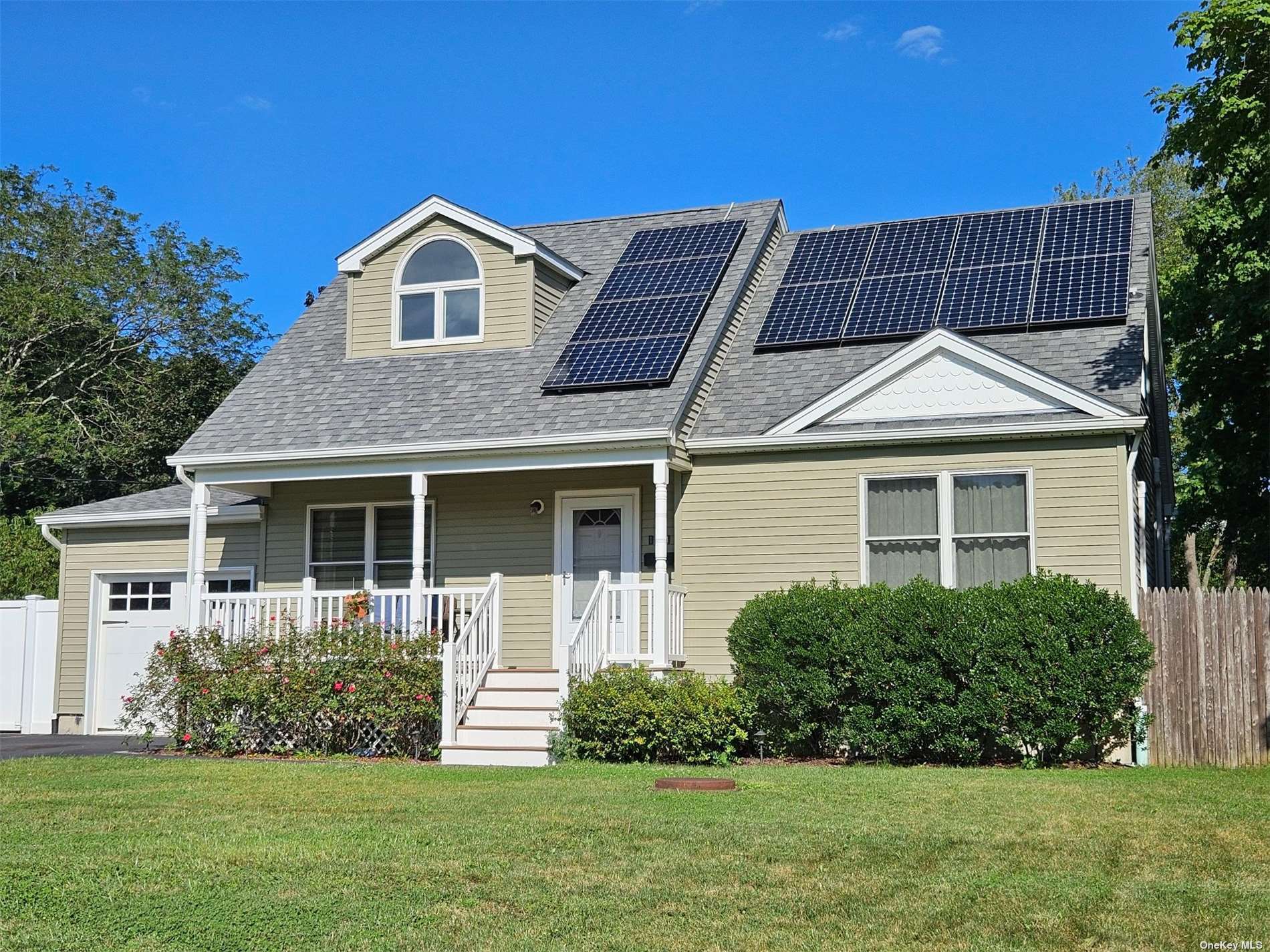 Grand Blvd, Brentwood, NY 11717