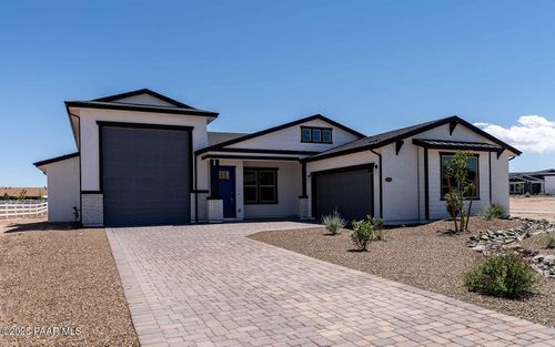 2535 Dillon Blvd, Chino Valley, AZ, 86323-8248 | Card Image
