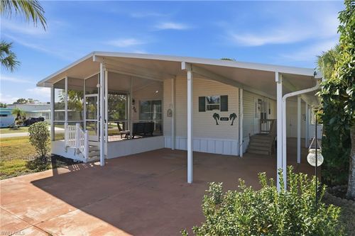 524 Menton Ln, NAPLES, FL, 34112-9112 | Card Image