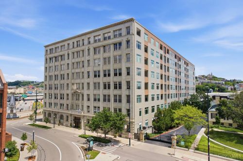 400 Pike St, Cincinnati, OH, 45202 | Card Image