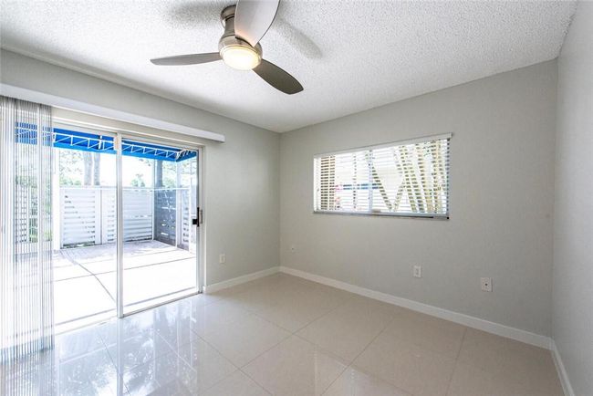 574 - 574 Nw 97 Th Ave, Townhouse with 3 bedrooms, 3 bathrooms and null parking in Plantation FL | Image 8