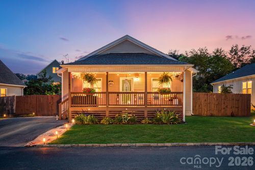 40 Quinn Hill Ln, Mars Hill, NC, 28754-0705 | Card Image