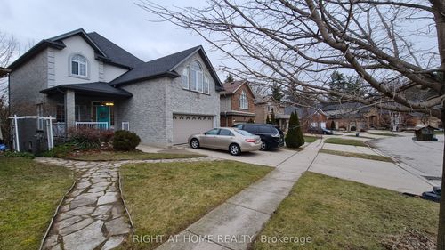 2-172 Lena Cres, Cambridge, ON, N1R8P6 | Card Image