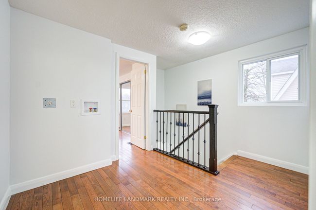 489 Lancelot Cres, House attached with 4 bedrooms, 2 bathrooms and 3 parking in Oshawa ON | Image 14