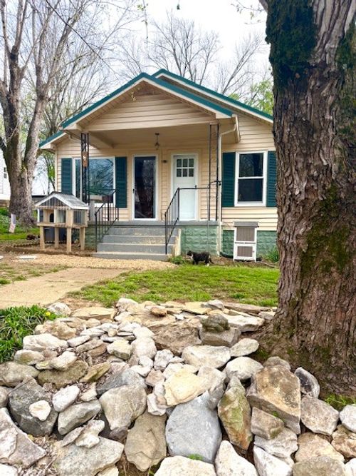 910 College St W, Fayetteville, TN, 37334 | Card Image