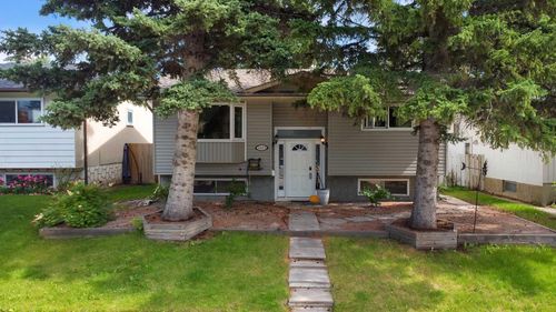 3335 Doverview Road Se, Calgary, AB, T2B2A2 | Card Image