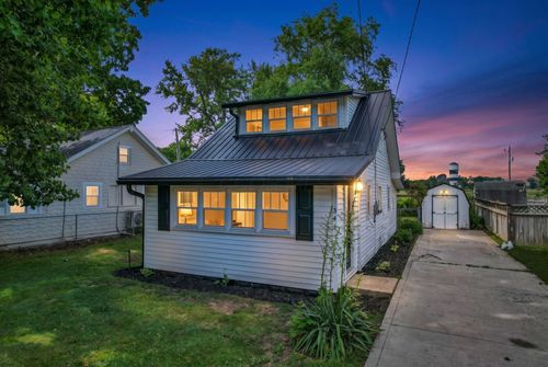 341 Highland Ave, Buckeye Lake, OH, 43008-7818 | Card Image