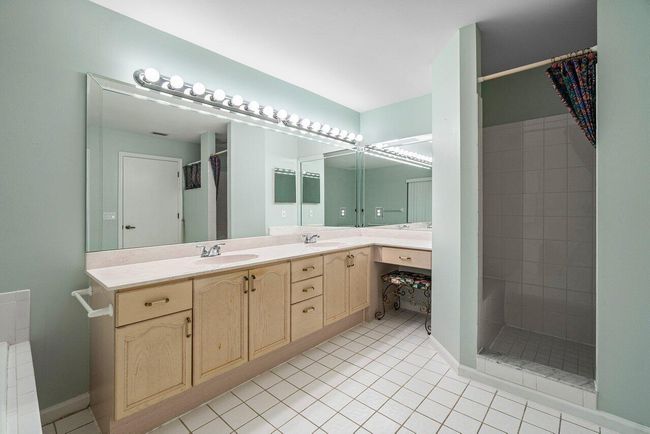 61 W Rubber Tree Dr, House other with 3 bedrooms, 2 bathrooms and null parking in Lake Worth FL | Image 18