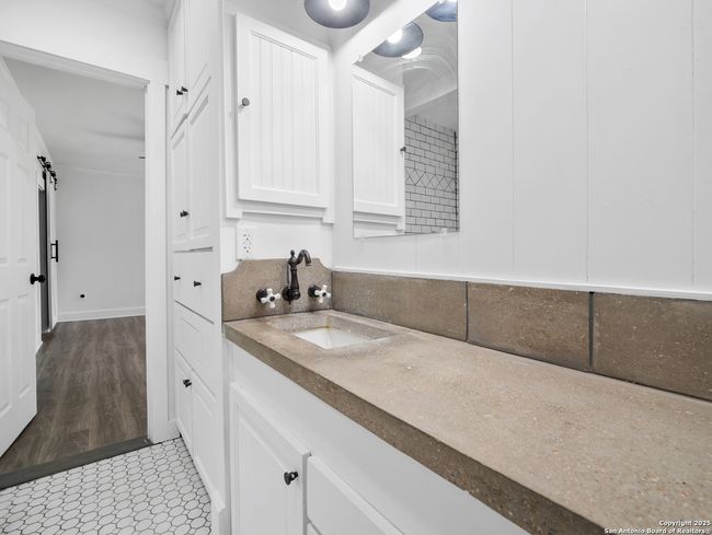 671 Cypress Pass Rd, House other with 3 bedrooms, 2 bathrooms and null parking in Spring Branch TX | Image 12