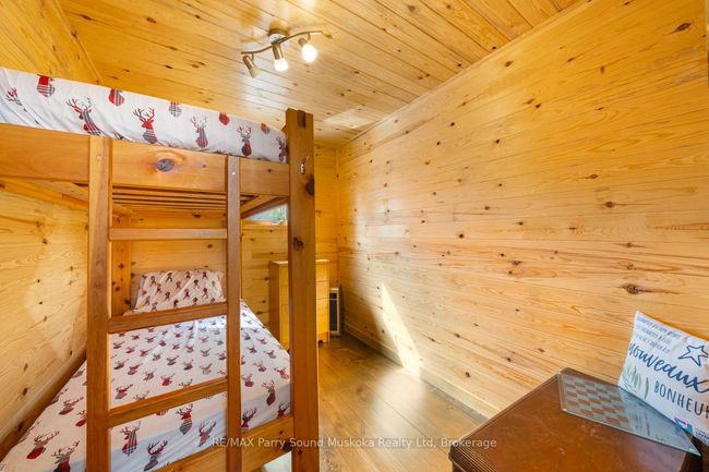 1099 Bunny Trail, House other with 6 bedrooms, 2 bathrooms and 10 parking in Dunchurch ON | Image 39