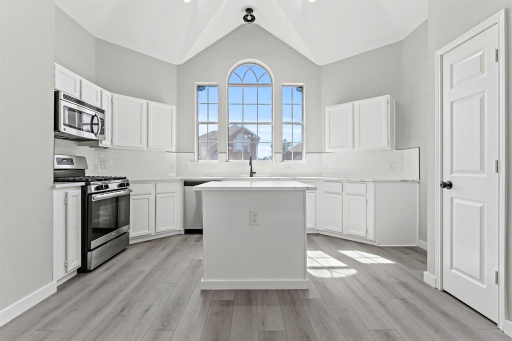 High Meadow Dr, Mesquite, TX 75181