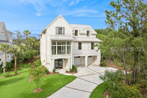 8 Silver Oak Cir, Hilton Head Island, SC, 29926-3505 | Card Image
