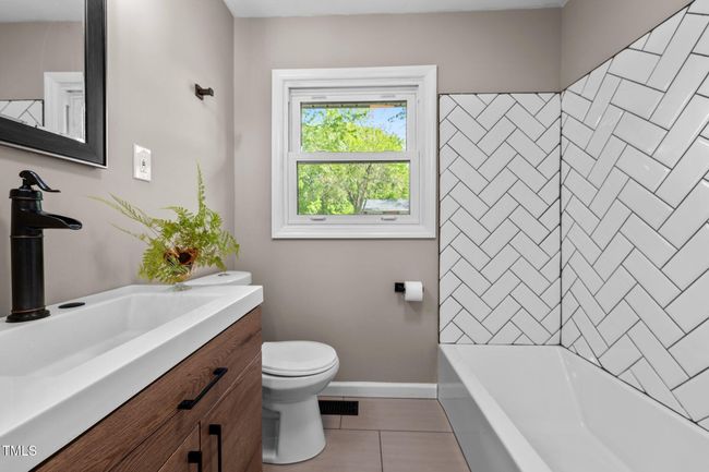 16-web-or-mls-_1249723 | Image 14