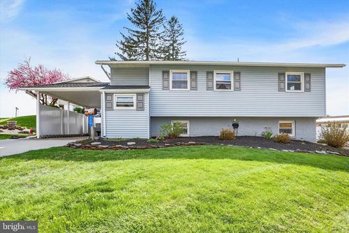129 Shirley Dr, MIDDLETOWN, PA, 17057-3345 | Card Image