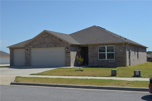 10607 Pine Way, Fort Smith, AR, 72916-5072 | Card Image