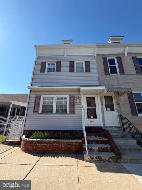 509 Fern Ave, READING, PA, 19611-1909 | Card Image