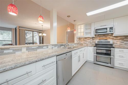 unit-204-5150 Hidalgo St, Houston, TX, 77056-6409 | Card Image