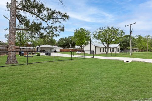 330 County Road 374, Hobson, TX, 78117-0003 | Card Image