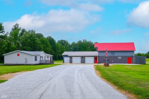 7516 S County Road 100 W, Clay City, IN, 47841-8231 | Card Image