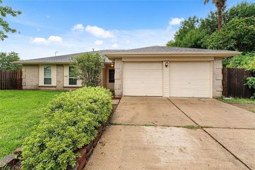13418 Cricket Wood Cir, Houston, TX, 77082-4909 | Card Image