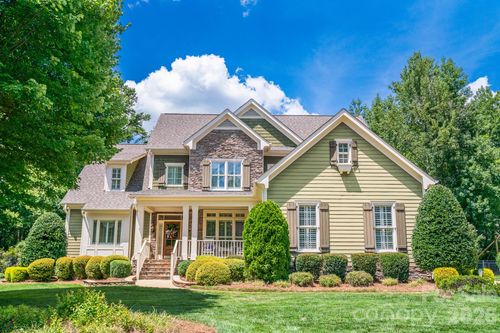 7755 Chapel Creek Dr, Denver, NC, 28037-8404 | Card Image