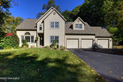 7 Marlboro Drive, Clifton Park, NY, 12065 | Card Image