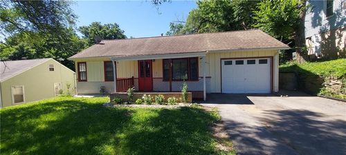 4905 Oakland Ave, Kansas City, KS, 66102-1635 | Card Image