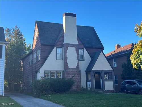 17010 Kenyon Rd, Shaker Heights, OH, 44120-3741 | Card Image