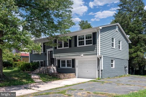 5613 Rocky Run Dr, CENTREVILLE, VA, 20120-2831 | Card Image