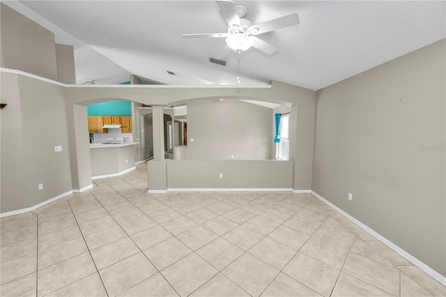 16804 Hawkridge Rd, House other with 4 bedrooms, 2 bathrooms and null parking in Lithia FL | Image 8